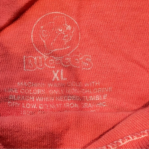 Pink Buc-ee’s Graphic T-Shirt - Picture 3 of 3